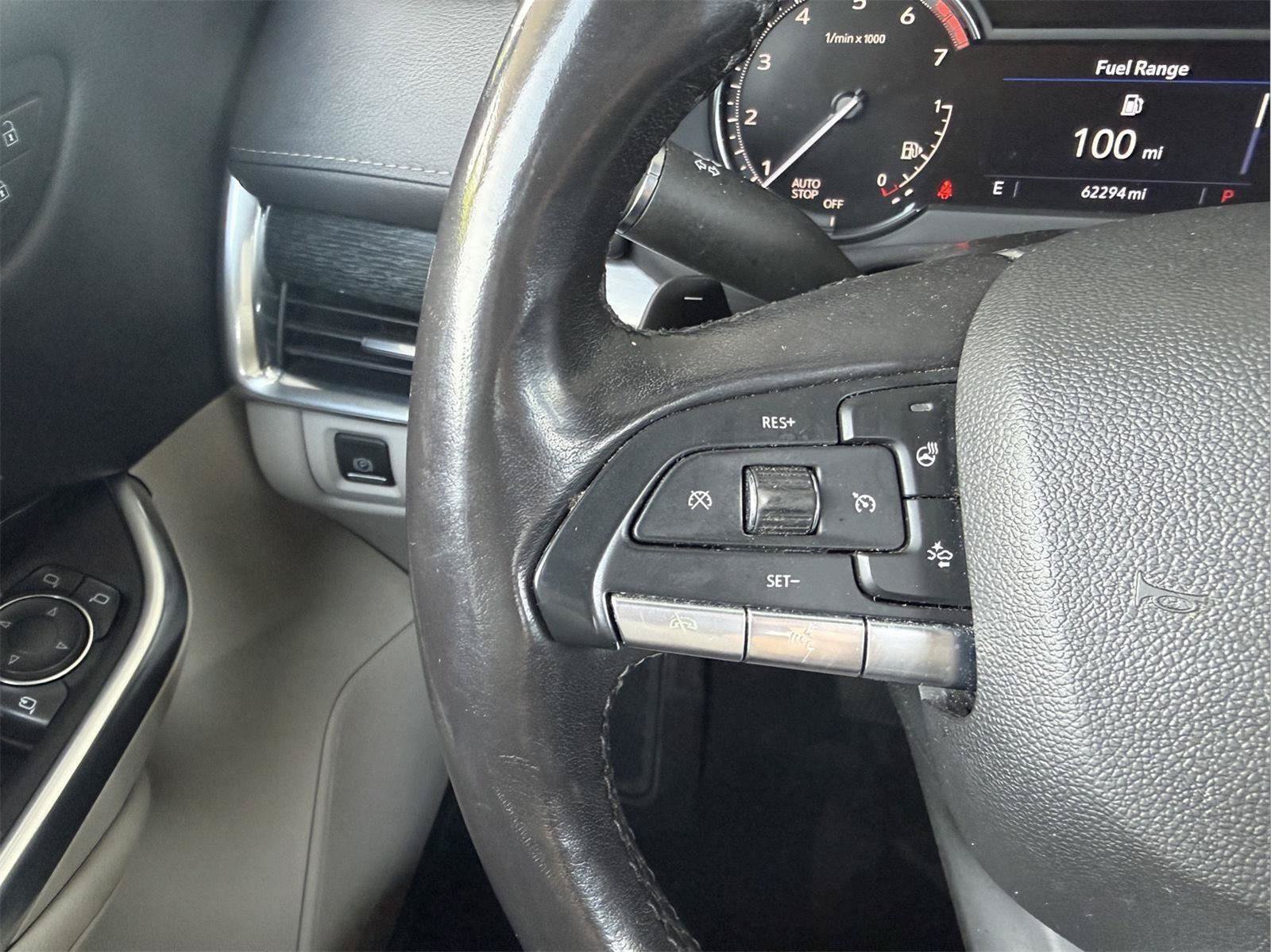 Used 2020 Cadillac XT4 Premium Luxury w/ Cold Weather Package FWD image 13