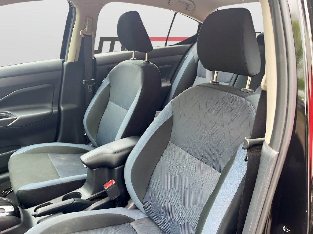 Used 2024 Nissan Versa SV w/ Trunk Package FWD image 18