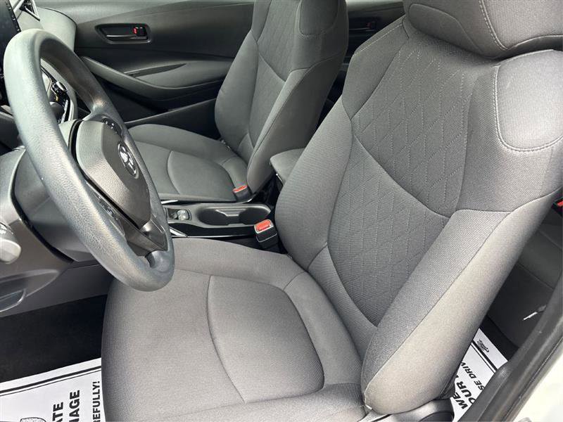Used 2022 Toyota Corolla LE image 10