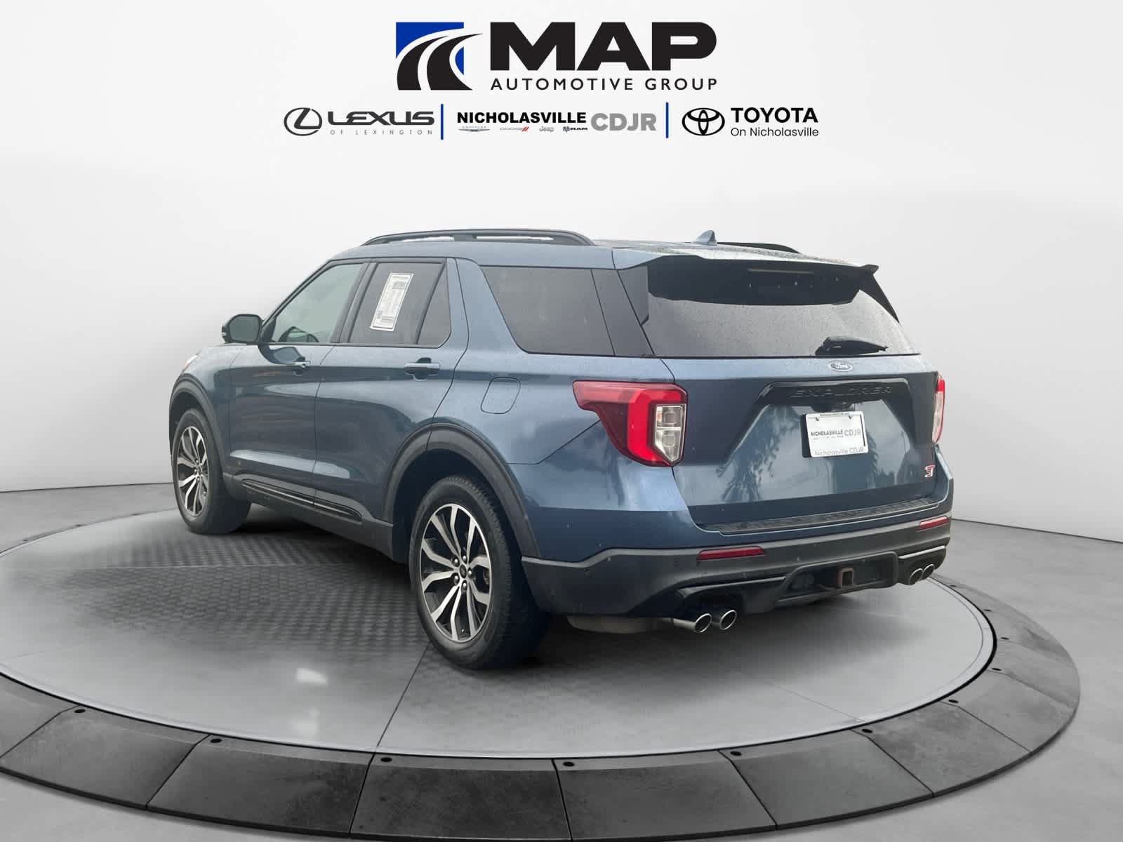 Used 2020 Ford Explorer ST w/ Premium Technology Package AWD/4WD image 3