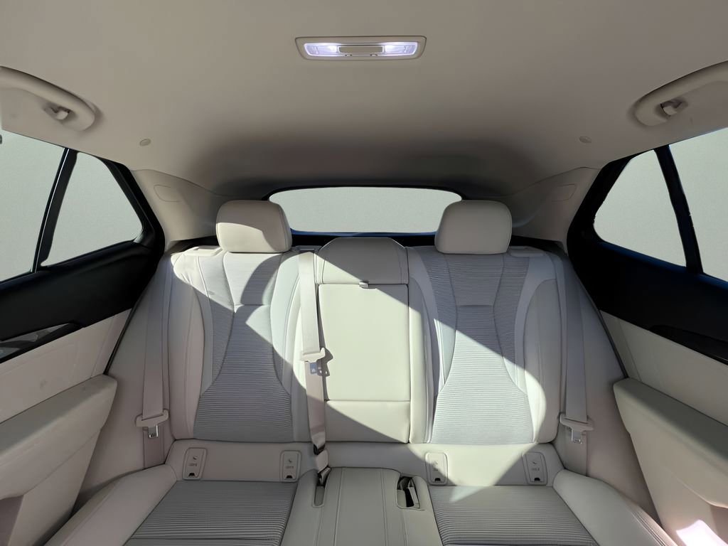 Used 2023 Buick Envision Preferred image 17