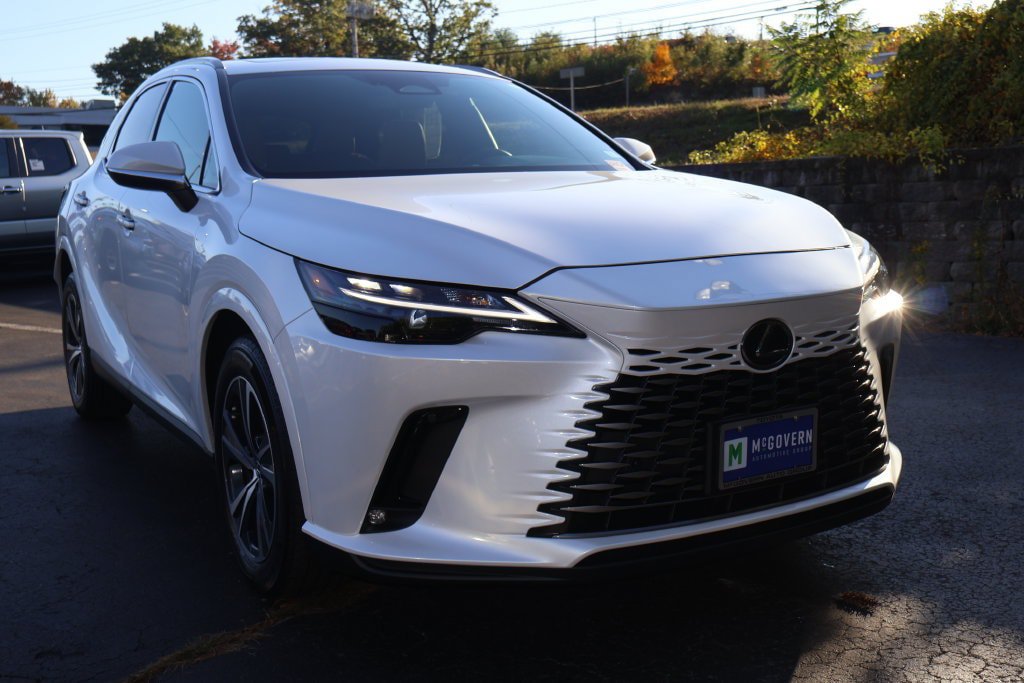 Used 2025 Lexus RX 350 Premium w/ Accessory Package AWD/4WD image 11