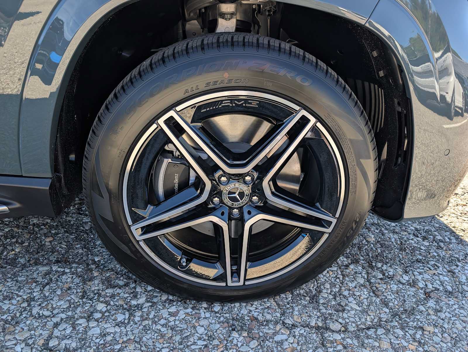 New 2027 Mercedes-Benz GLS 450 4MATIC image 3