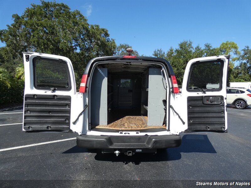 Used 2015 Chevrolet Express 2500 RWD image 13
