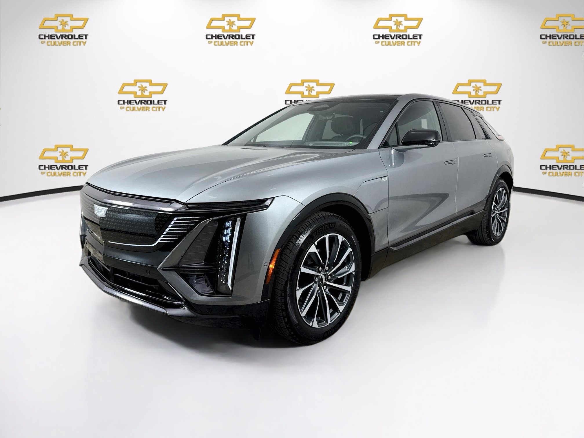 Used 2024 Cadillac Lyriq Sport AWD/4WD image 3