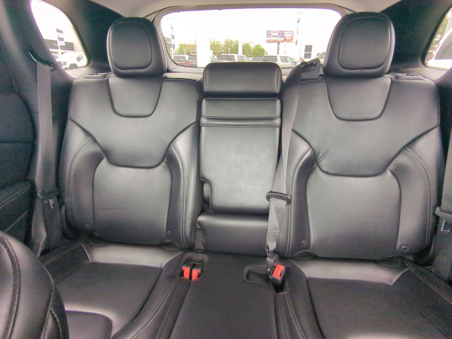 Used 2019 Jeep Cherokee Limited w/ Technology Group image 22