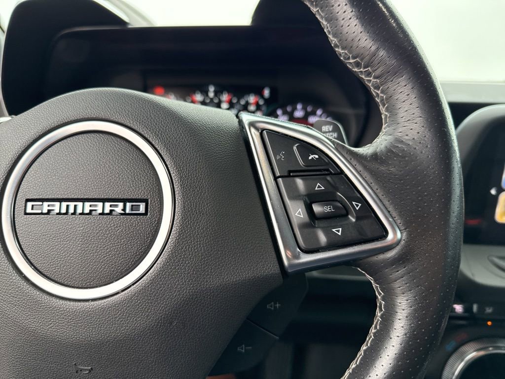 Used 2018 Chevrolet Camaro SS image 16
