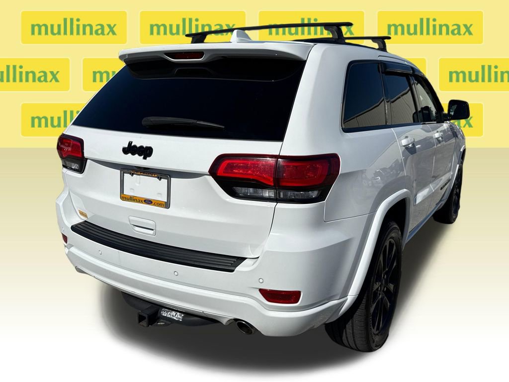 Used 2020 Jeep Grand Cherokee Altitude RWD image 4