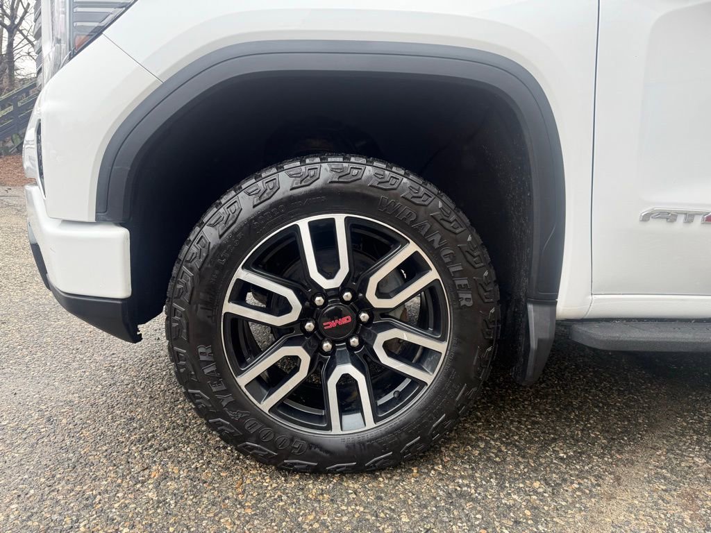 Used 2022 GMC Sierra 1500 AT4 image 10