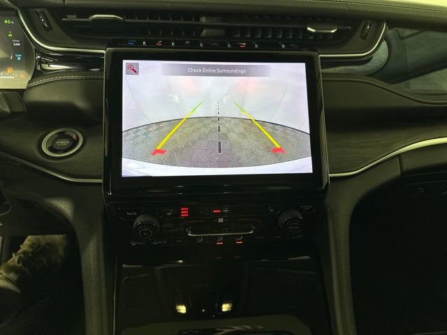 Used 2022 Jeep Grand Cherokee Limited 4xe image 22