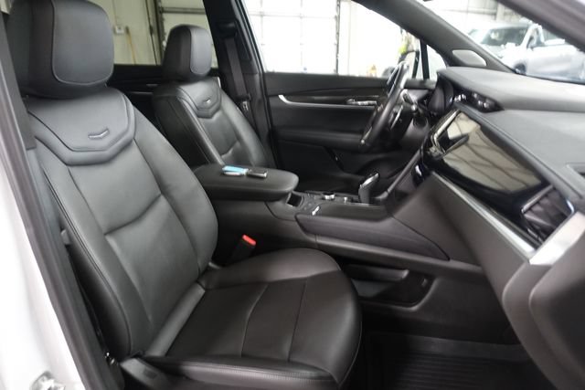 Used 2024 Cadillac XT6 Sport w/ LPO, Floor Liner Package AWD/4WD image 30
