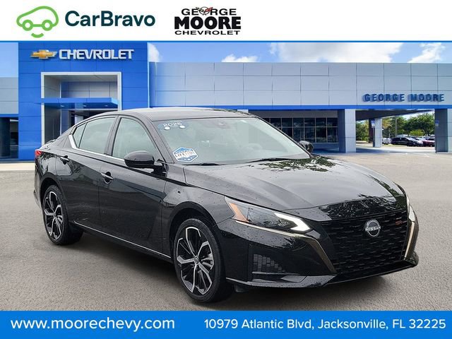 Used 2025 Nissan Altima 2.5 SR AWD/4WD image 1
