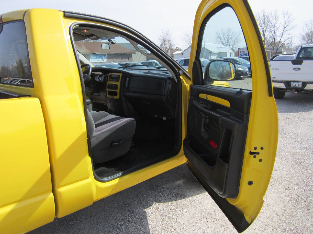 Used 2005 Dodge Ram 1500 Truck SLT w/ Rumblebee Group image 11