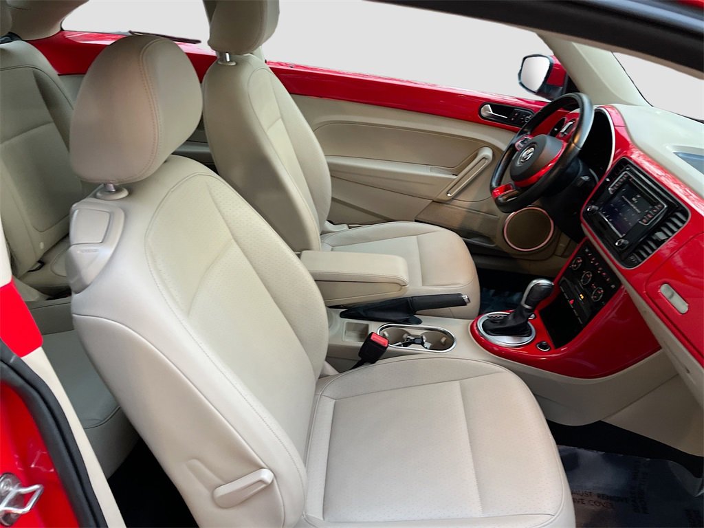 Used 2019 Volkswagen Beetle 2.0T SE image 27