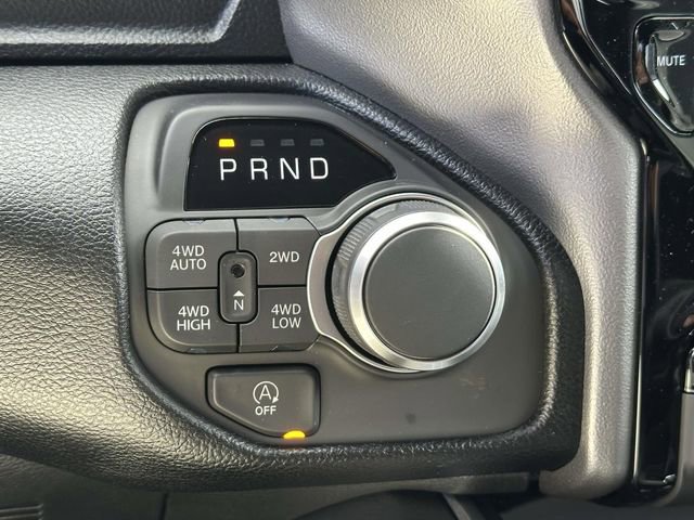 New 2026 RAM 1500 4x4 Crew Cab image 6