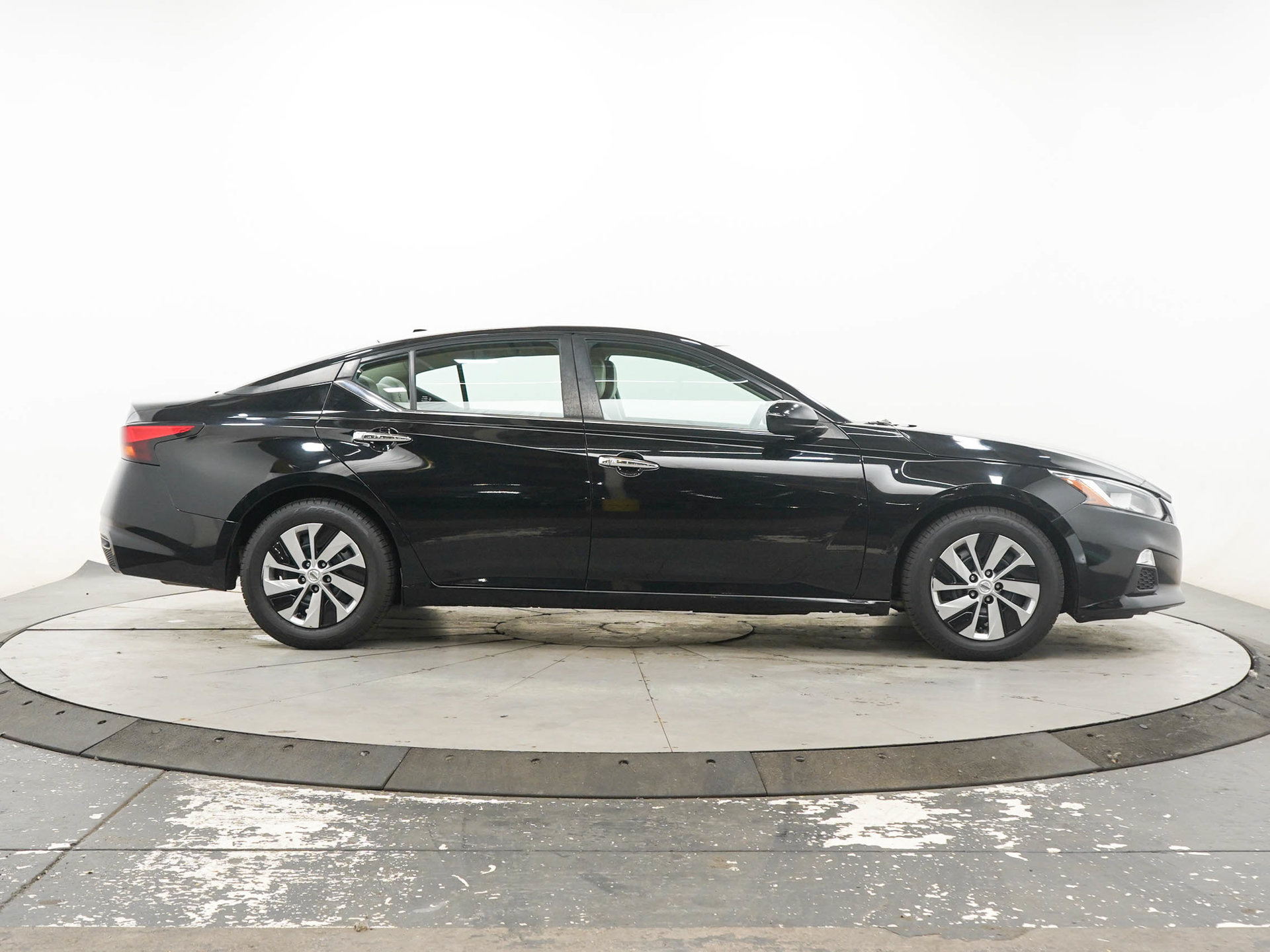 Used 2020 Nissan Altima 2.5 S FWD image 6