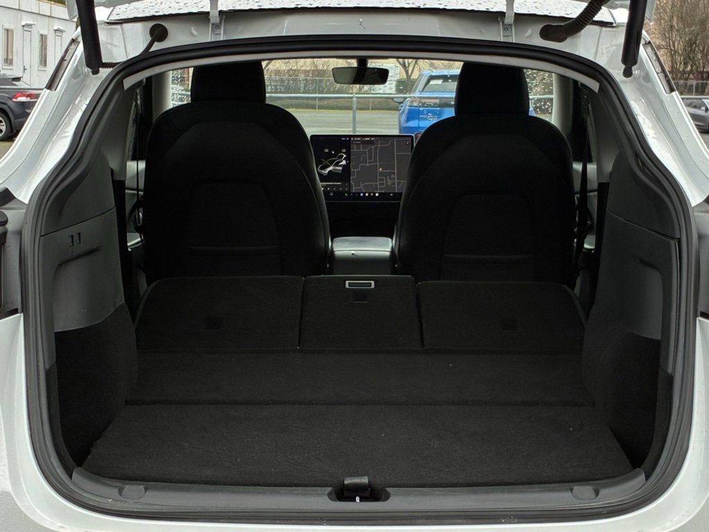 Used 2020 Tesla Model Y Long Range image 24