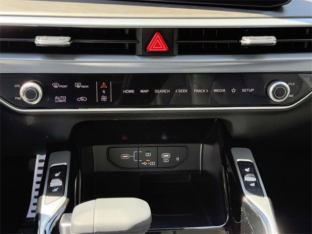 New 2025 Kia Sorento SX image 5