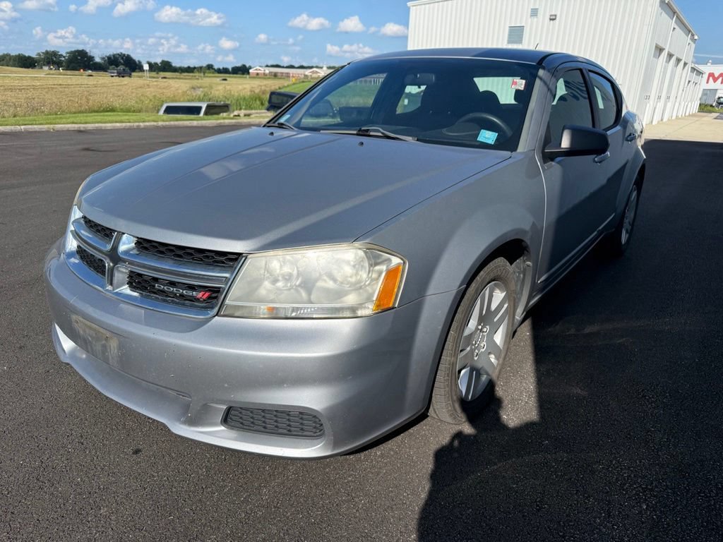 Used 2013 Dodge Avenger SE FWD image 4