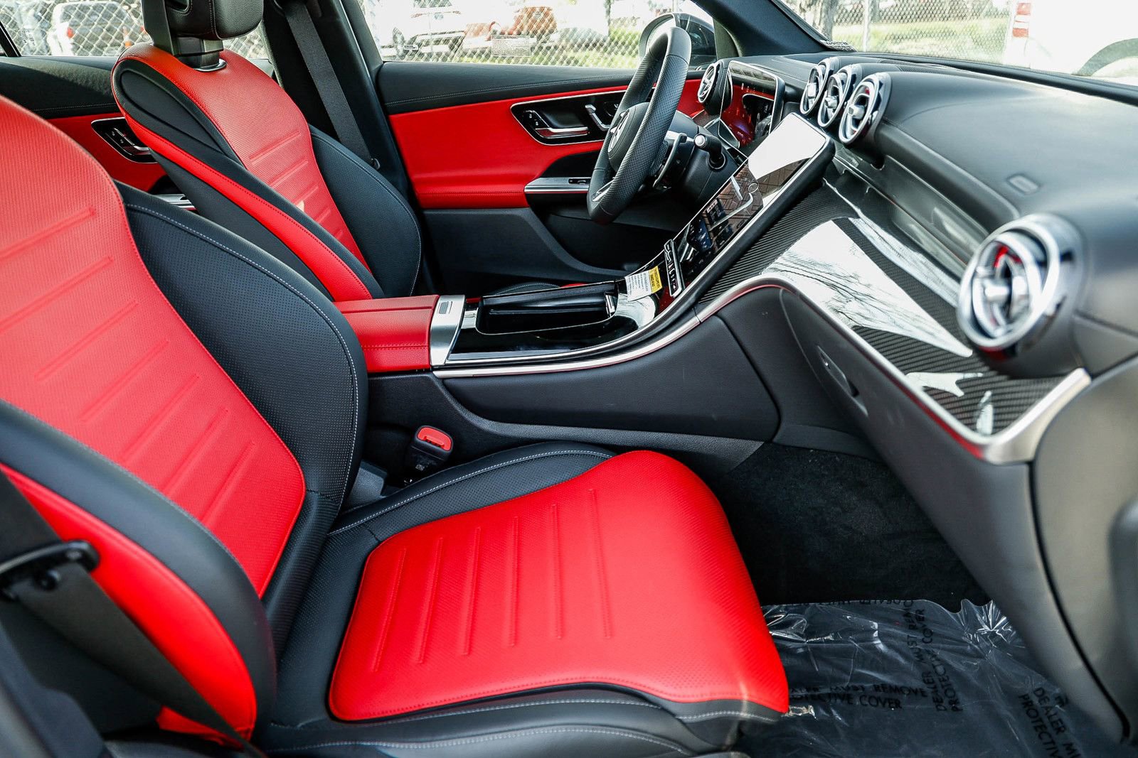 Used 2024 Mercedes-Benz GLC 43 AMG 4MATIC image 17