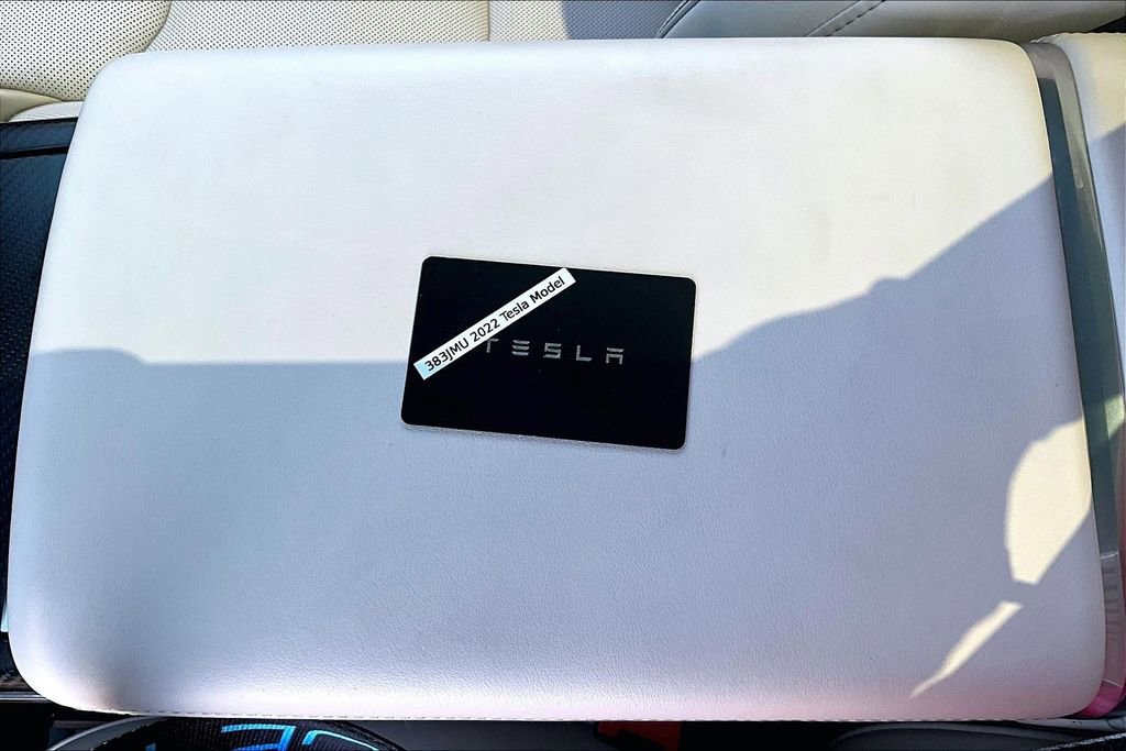 Used 2022 Tesla Model S Plaid image 34