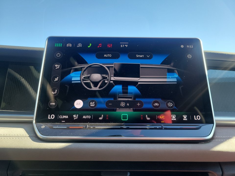 New 2026 Volkswagen Tiguan SE AWD/4WD image 18