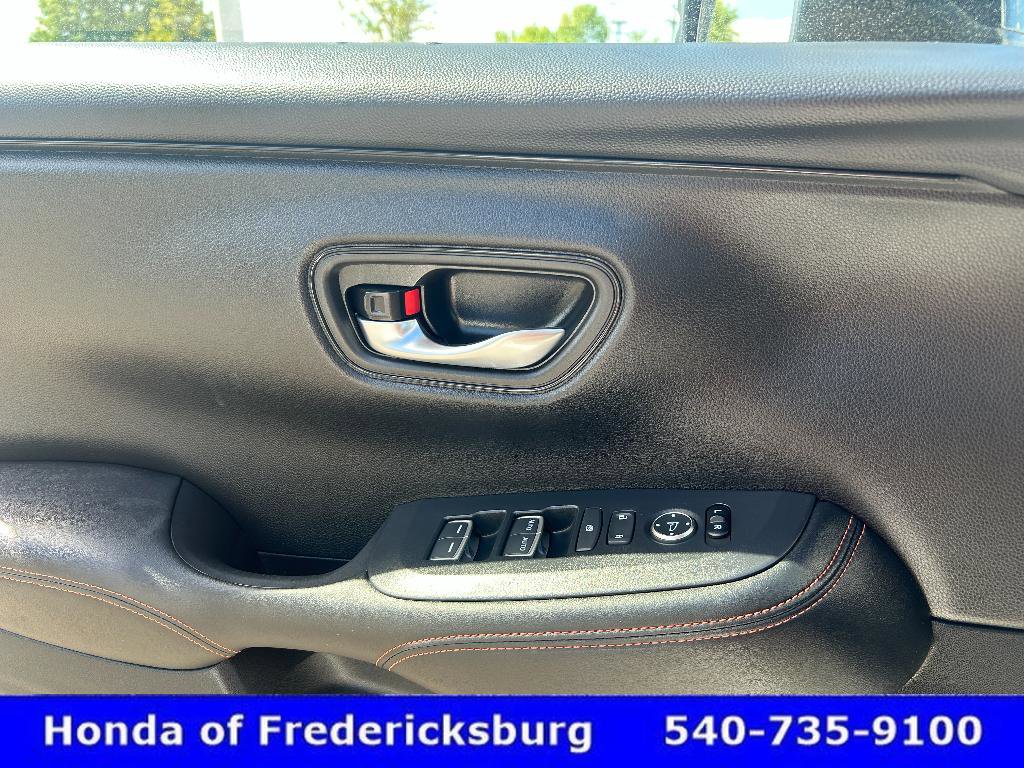 Certified 2025 Honda HR-V Sport image 25