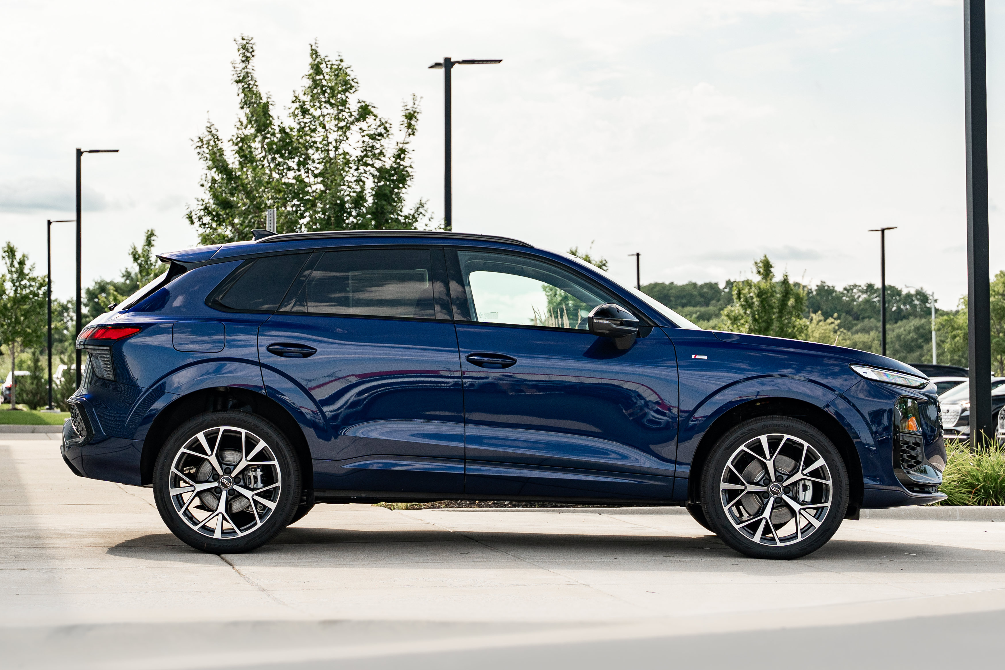 New 2026 Audi Q3 quattro 2.0T AWD/4WD image 3