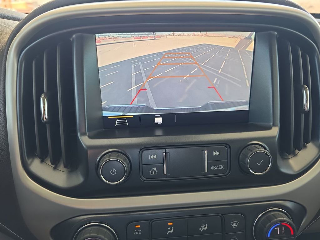 Used 2019 GMC Canyon SLT w/ Driver Alert Package image 15