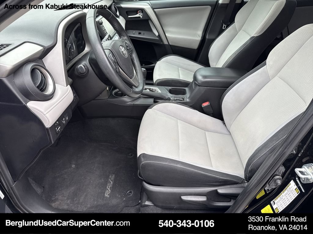 Used 2017 Toyota RAV4 XLE image 10