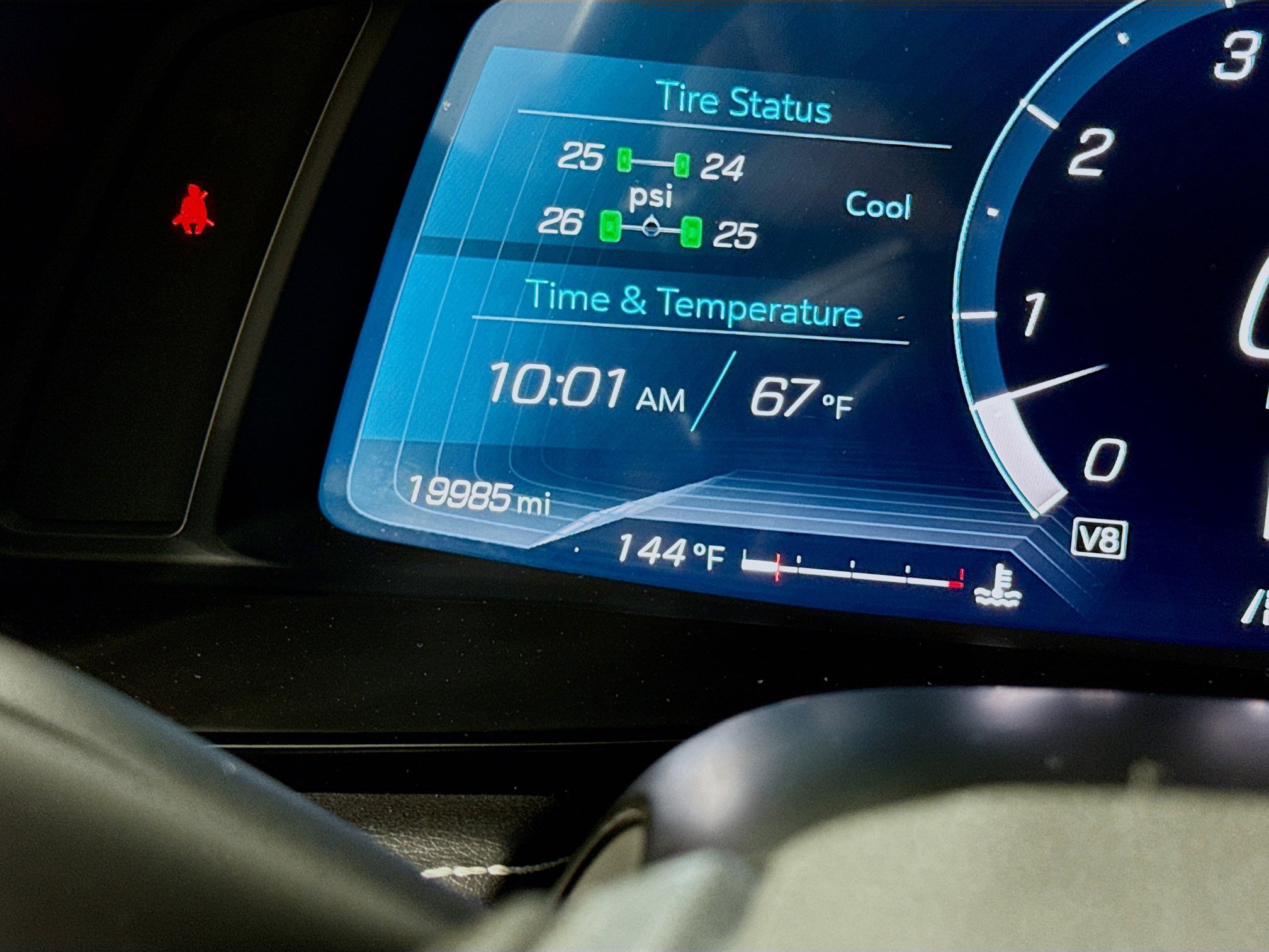 Used 2023 Chevrolet Corvette Stingray Coupe w/ Z51 Performance Package image 12