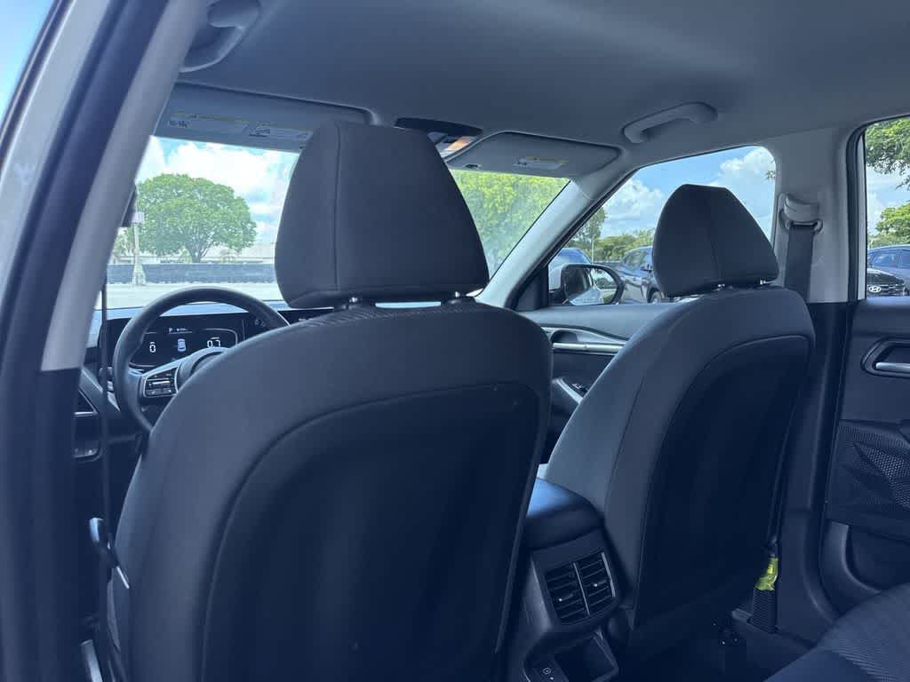 Used 2024 Kia Seltos LX AWD/4WD image 23