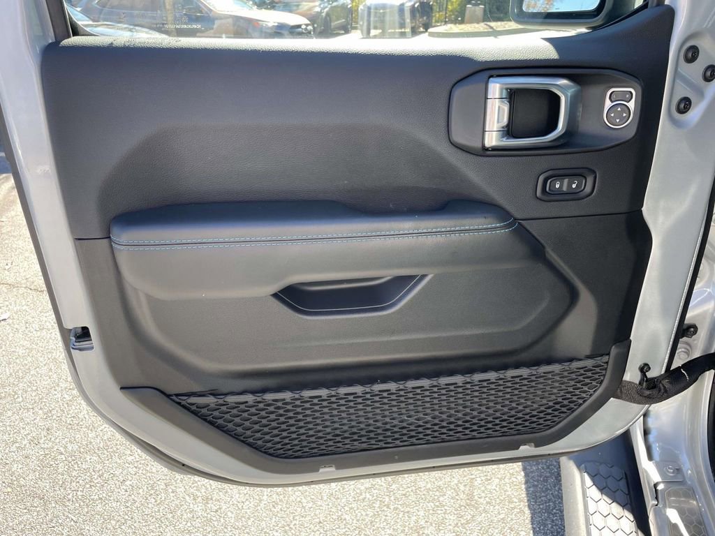 Used 2024 Jeep Wrangler High Altitude image 15