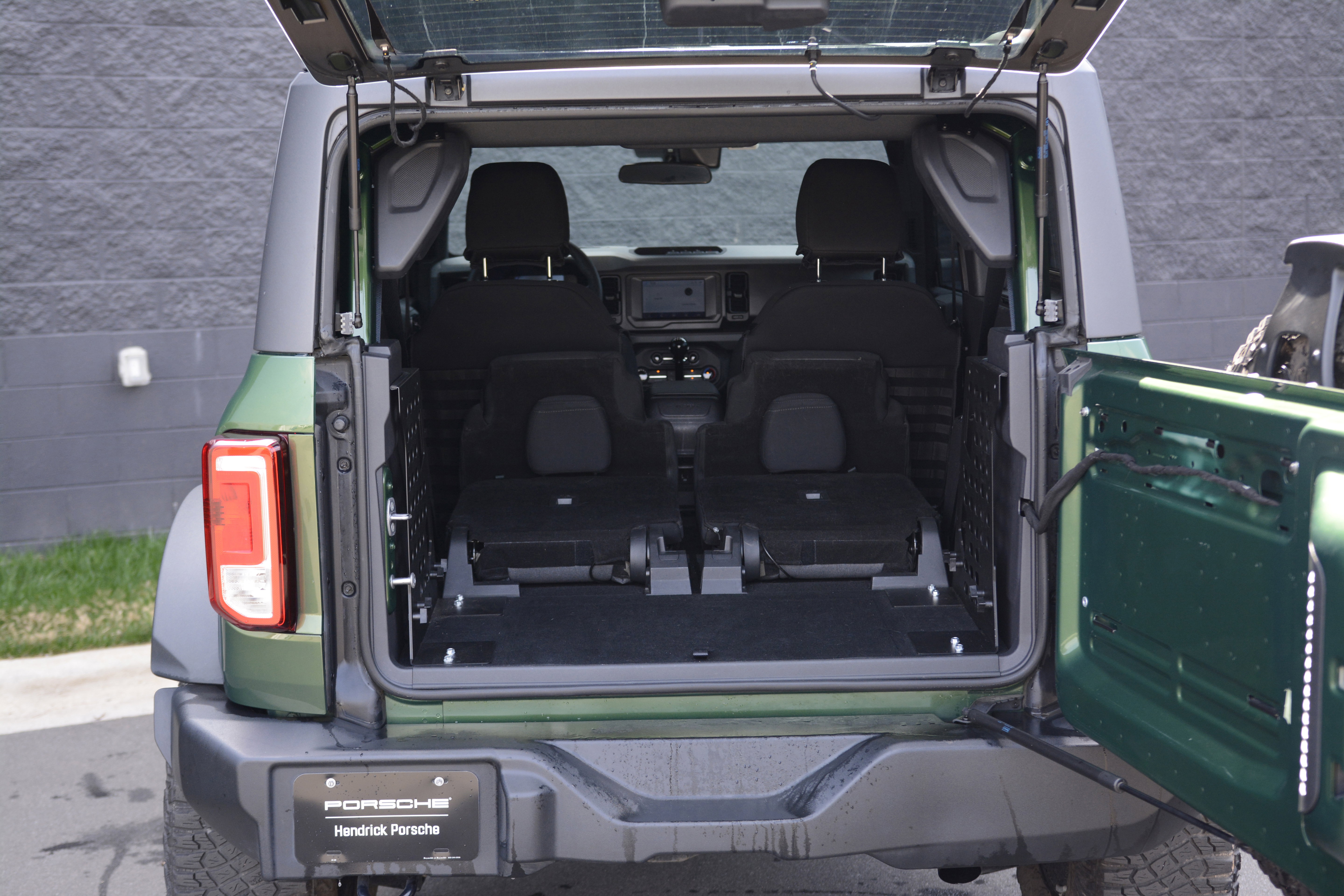 Used 2023 Ford Bronco 2-Door w/ Sasquatch Package image 33