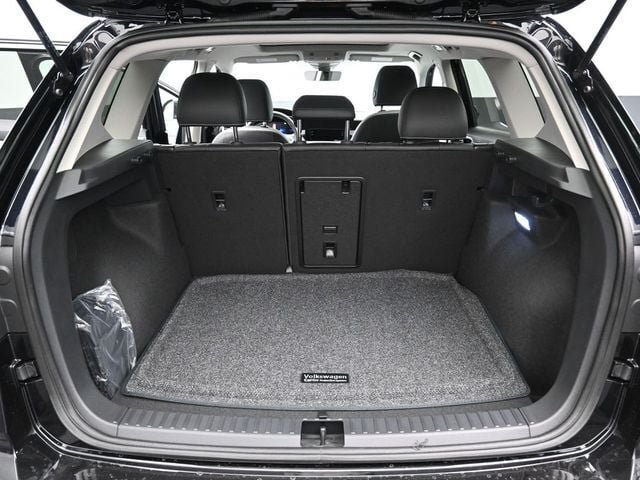 New 2026 Volkswagen Taos SE AWD/4WD image 12