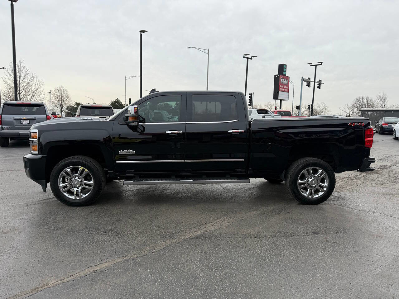 Used 2019 Chevrolet Silverado 2500 High Country w/ Duramax Plus Package image 4