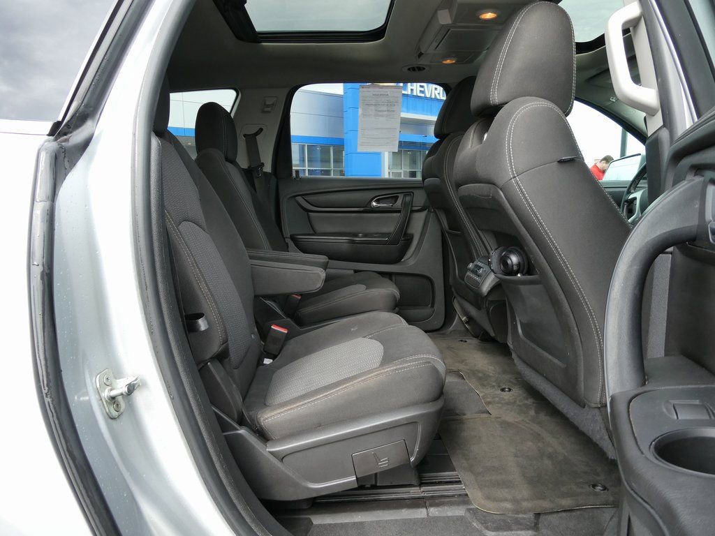Used 2017 Chevrolet Traverse LT w/ Traveler's Package image 16