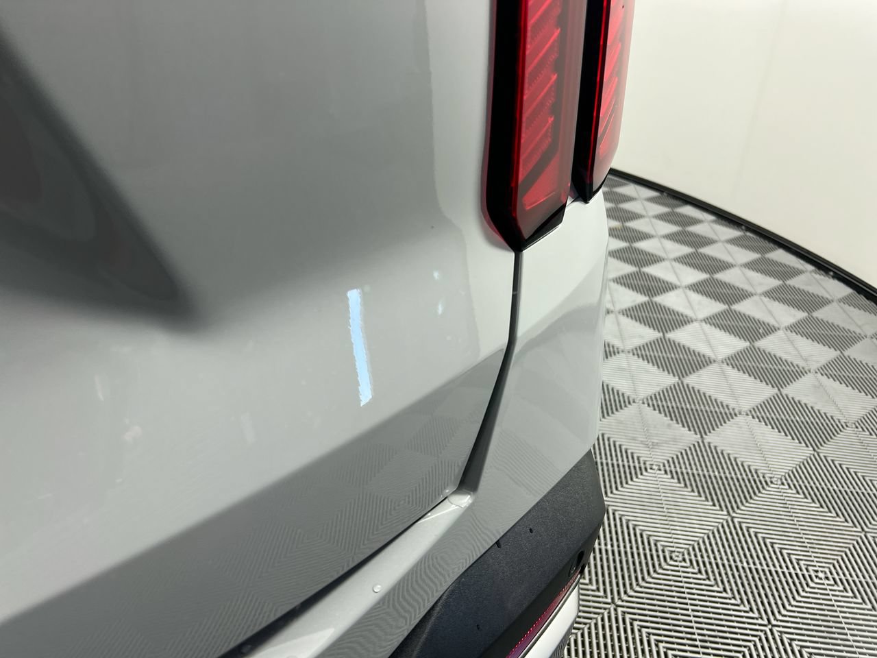 New 2026 Kia Sorento EX w/ EX Premium Package FWD image 6