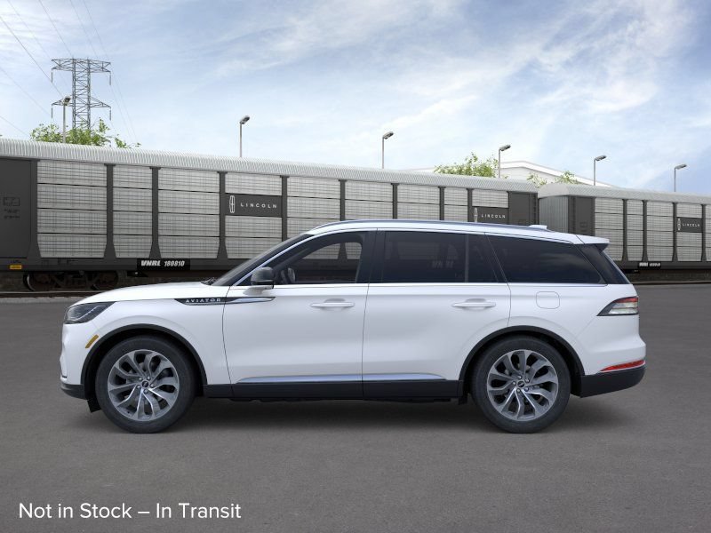 New 2026 Lincoln Aviator Reserve w/ Luxury Package AWD/4WD image 3