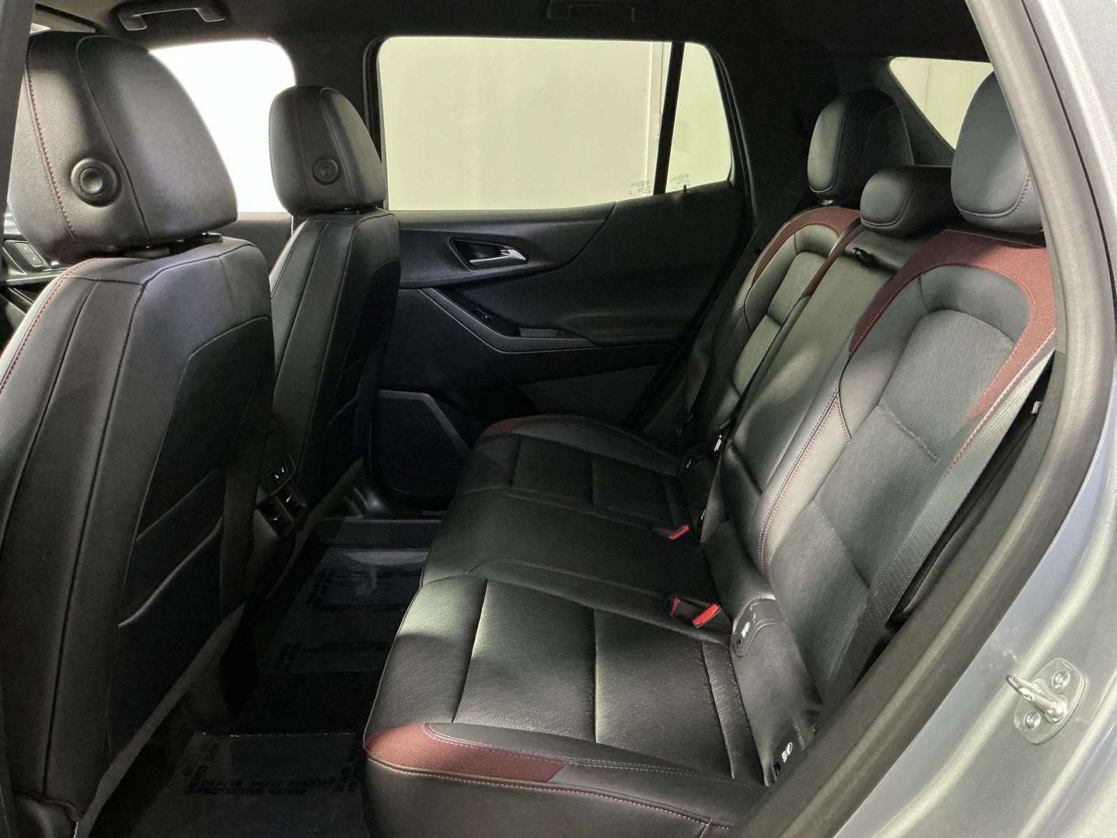 Used 2025 Chevrolet Equinox RS w/ Convenience Package III AWD/4WD image 24