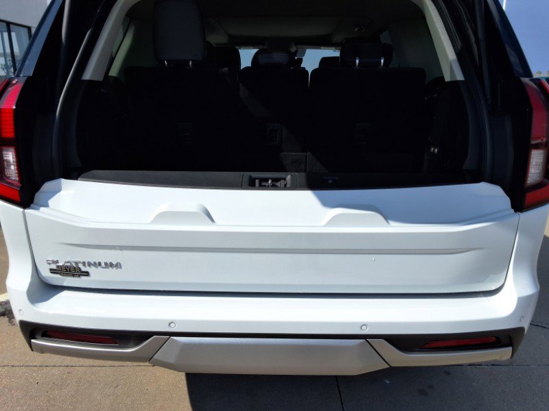 New 2025 Ford Expedition Platinum image 32