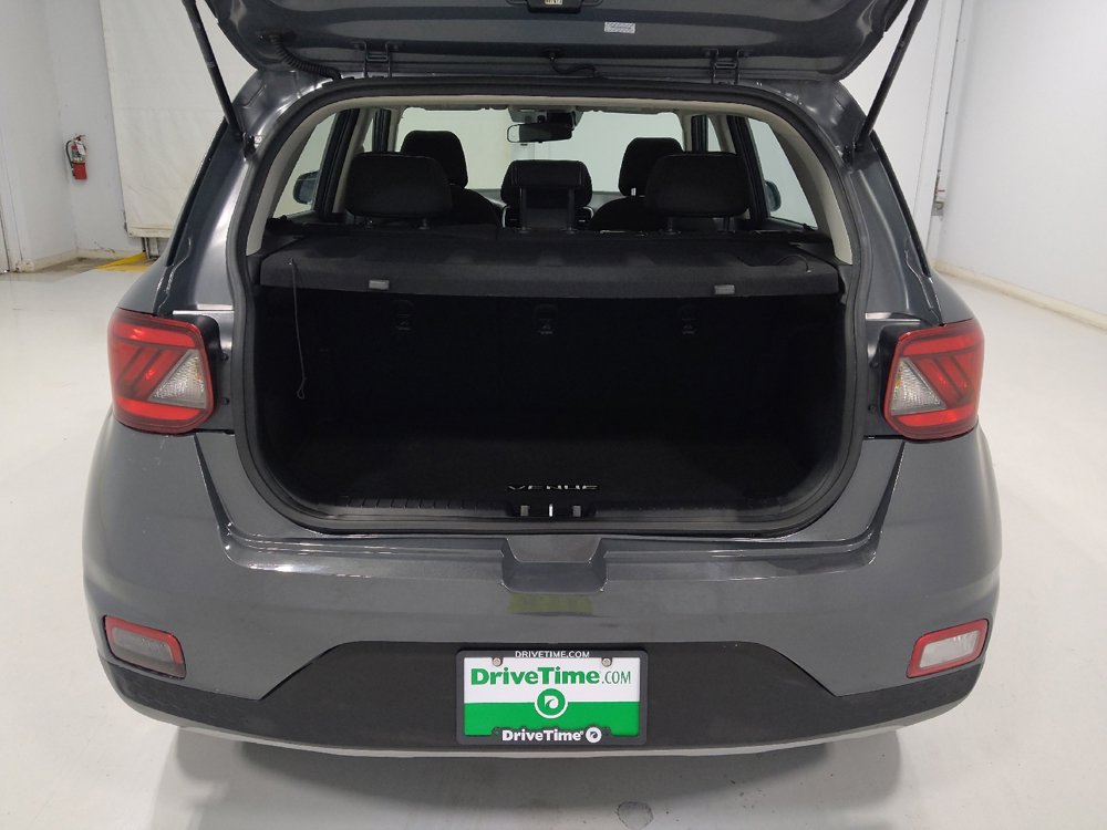 Used 2023 Hyundai Venue SEL FWD image 29