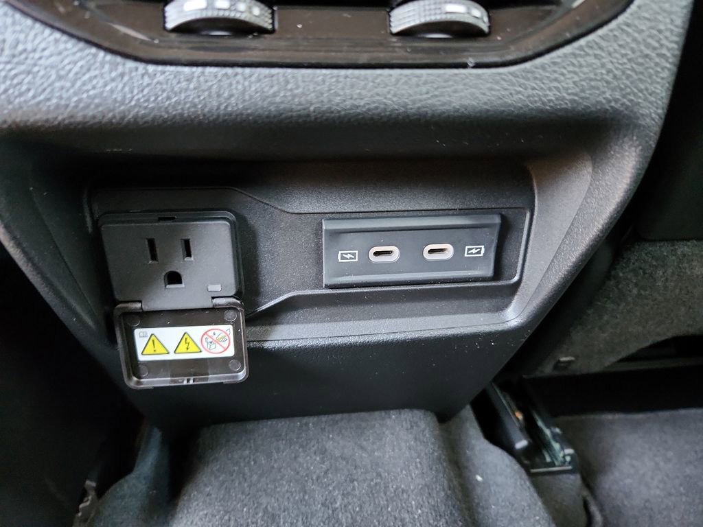 New 2026 Jeep Grand Cherokee L Laredo image 16