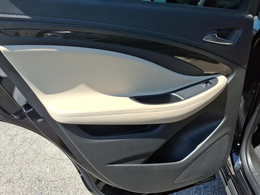 Used 2020 Buick Envision Preferred FWD image 19