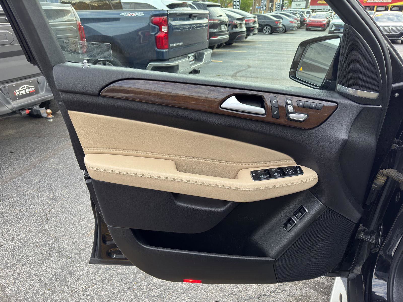 Used 2019 Mercedes-Benz GLS 450 4MATIC w/ Premium 1 Package image 15