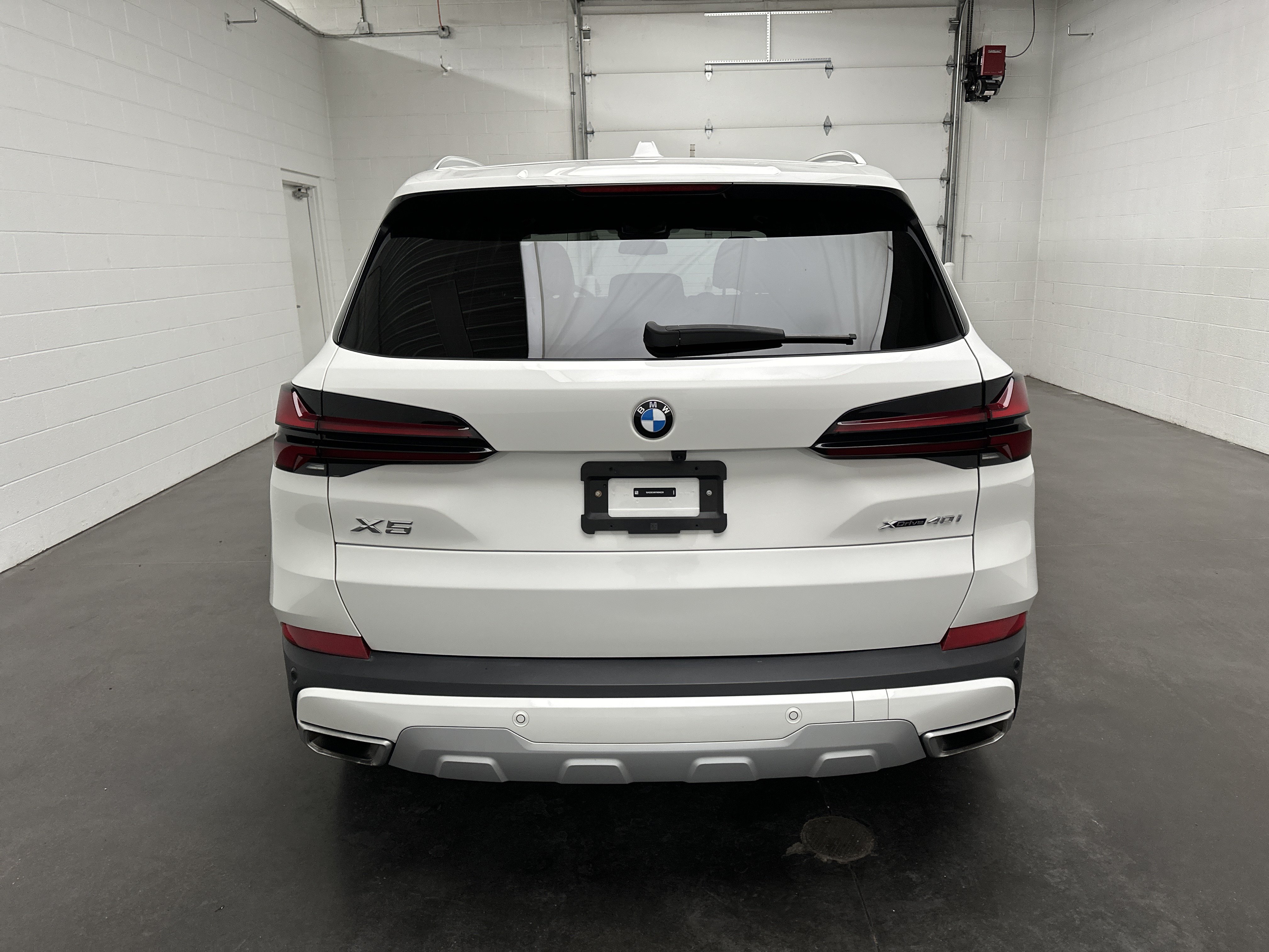 Used 2026 BMW X5 xDrive40i AWD/4WD image 8