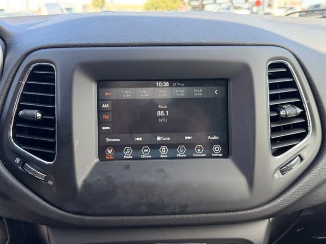 Used 2019 Jeep Compass Latitude image 15