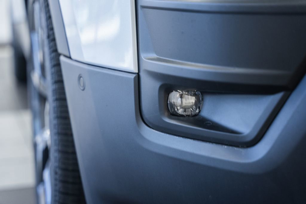 New 2026 Jeep Cherokee Overland image 15