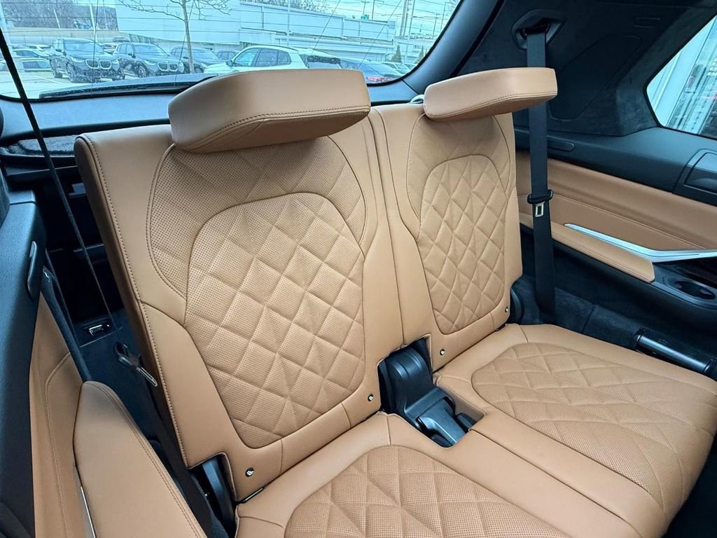 New 2026 BMW X7 xDrive40i w/ M Sport Package image 5