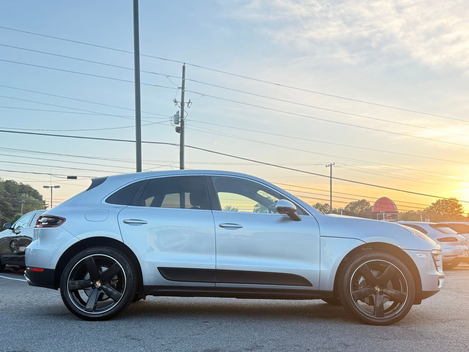 Used 2017 Porsche Macan S image 6